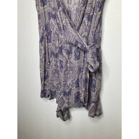 Sadie & Sage Womens Romper Purple Geometric Top Tie Waist Boat Neck Button M - Picture 6 of 11